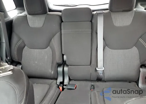 2015 Jeep Cherokee Latitude z USA, uszkodzony, nr VIN 1C4PJLCB9FW707243